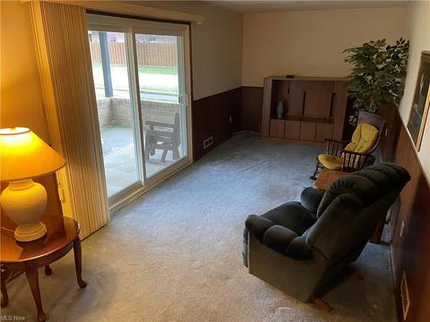 8001 Fenway Dr, Parma, OH 44129 photo 10