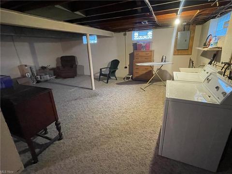 8001 Fenway Dr, Parma, OH 44129 photo 18