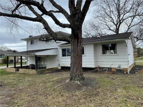 8001 Fenway Dr, Parma, OH 44129 photo 22