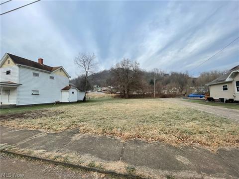 71 Watson St, Dillonvale, OH 43917 photo 1