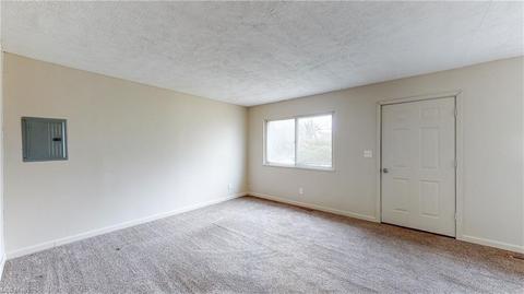 622 Van Everett Ave, Akron, OH 44306 photo 4