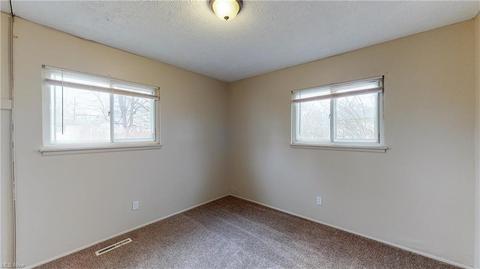 622 Van Everett Ave, Akron, OH 44306 photo 17