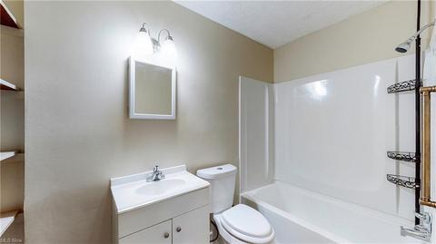 622 Van Everett Ave, Akron, OH 44306 photo 8