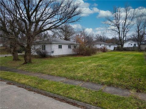 622 Van Everett Ave, Akron, OH 44306 photo 23