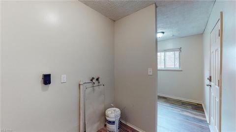 622 Van Everett Ave, Akron, OH 44306 photo 11