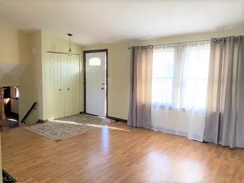 5378 Celeste View Dr, Stow, OH 44224 photo 2