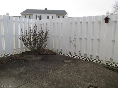 8071 Hackney Ct #A, Mentor, OH 44060 photo 4