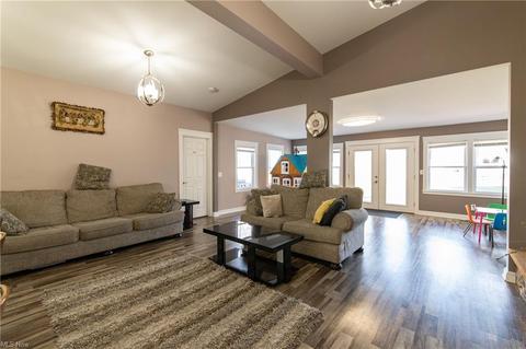 1839 Robindale St, Wickliffe, OH 44092 photo 5