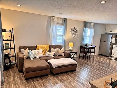 402 Karen Dr, Chardon, OH 44024 photo 18