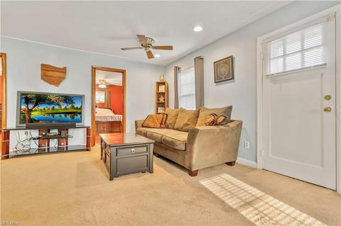 8864 W Ridge Rd, Elyria, OH 44035 photo 3