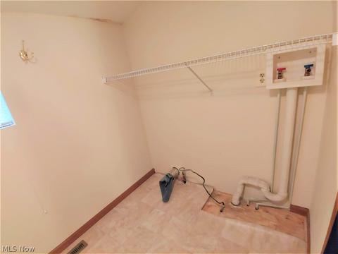 110 West St, Kipton, OH 44049 photo 14