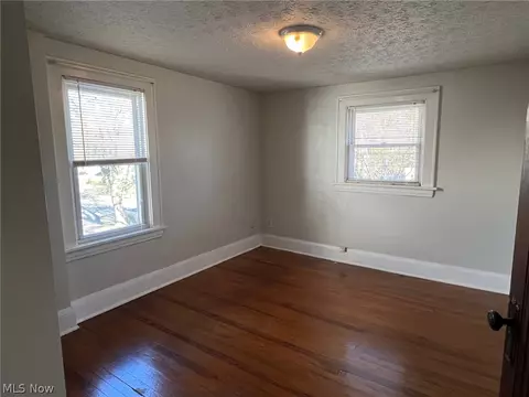 692 Patterson Ave, Akron, OH 44310 photo 12