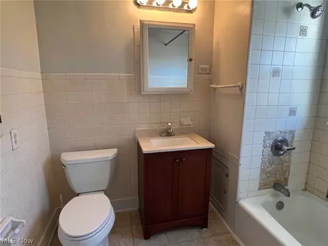 692 Patterson Ave, Akron, OH 44310 photo 15