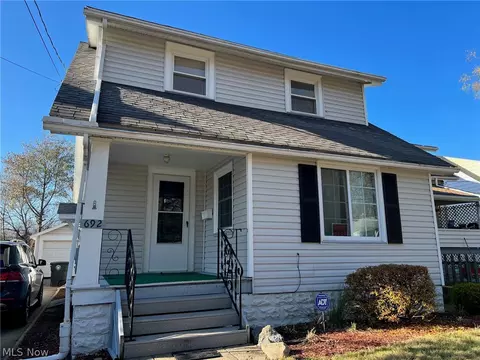 692 Patterson Ave, Akron, OH 44310 photo 1