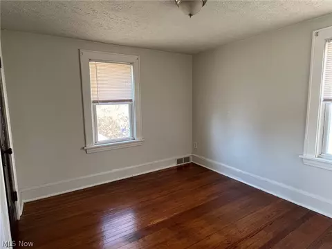 692 Patterson Ave, Akron, OH 44310 photo 13