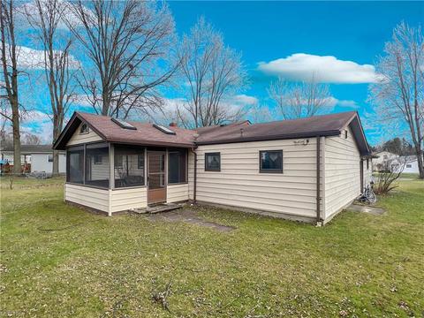 466 Melbourne Ave, Boardman, OH 44512 photo 2