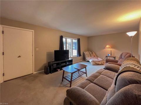 466 Melbourne Ave, Boardman, OH 44512 photo 5