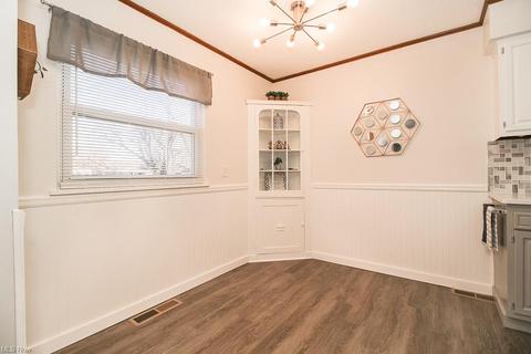701 Harvard Ave, Elyria, OH 44035 photo 6
