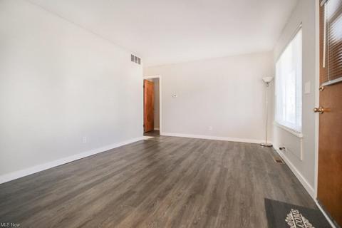 701 Harvard Ave, Elyria, OH 44035 photo 10