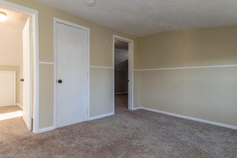 1949 E 300th St, Wickliffe, OH 44092 photo 17