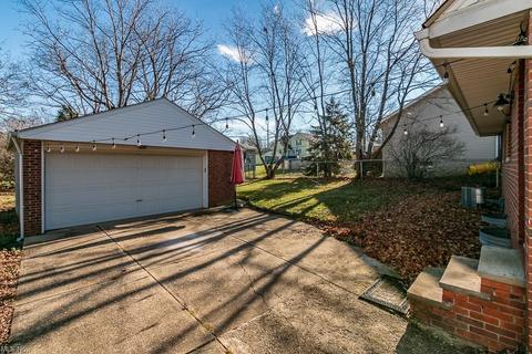1949 E 300th St, Wickliffe, OH 44092 photo 30