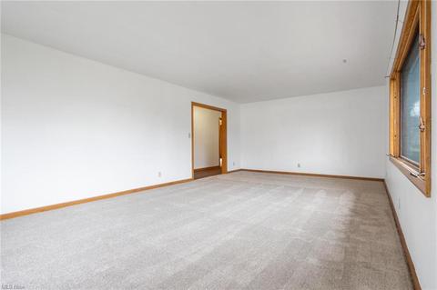 514 Iron Ave E, Dover, OH 44622 photo 11
