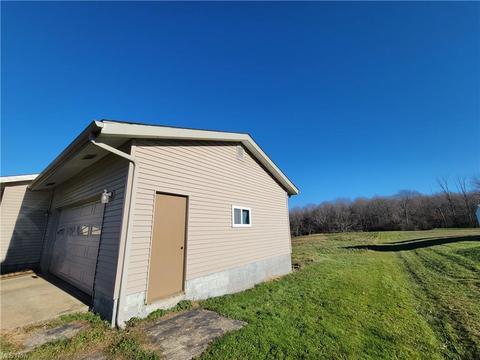7516 Jefferson, Ashtabula, OH 44004 photo 3