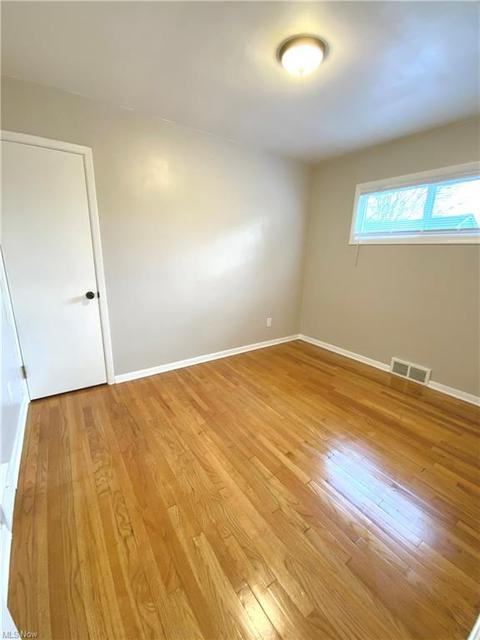 5326 Harmony Ln, Willoughby, OH 44094 photo 9