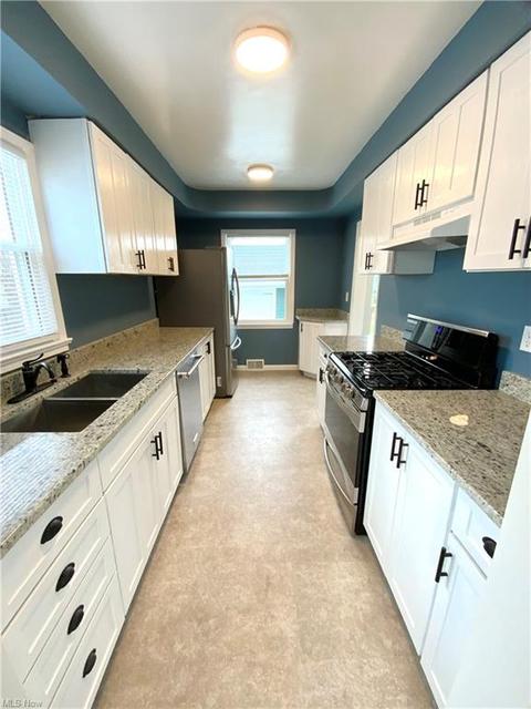 5326 Harmony Ln, Willoughby, OH 44094 photo 15