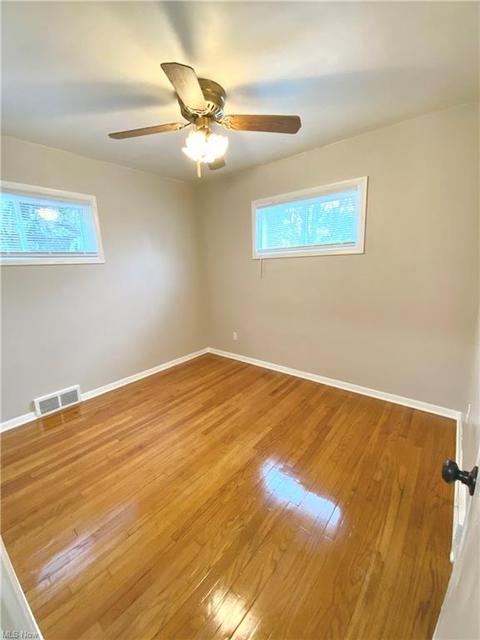 5326 Harmony Ln, Willoughby, OH 44094 photo 4