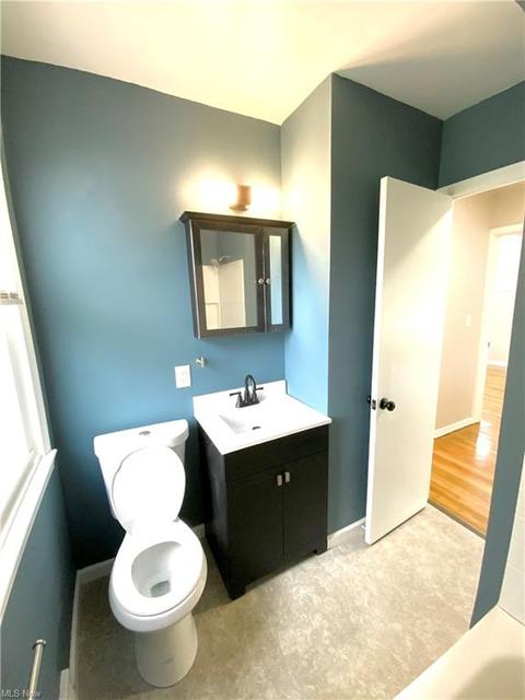 5326 Harmony Ln, Willoughby, OH 44094 photo 8