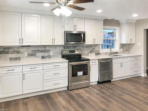 301 Ritchie Ave, Weirton, WV 26062 photo 4