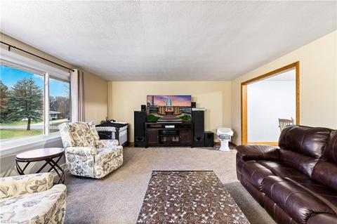 4841 Glenennis Cir NW, Canton, OH 44708 photo 3