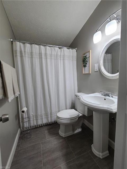 369 Wesley Ave, Elyria, OH 44035 photo 26