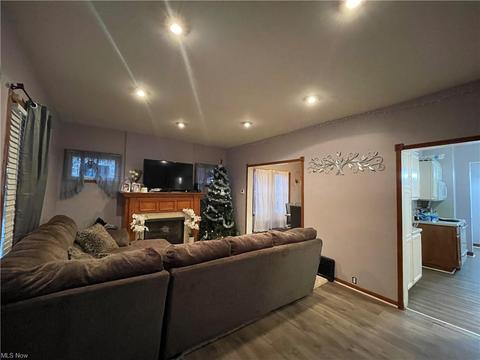 805 Columbus Ave NW, Canton, OH 44708 photo 7