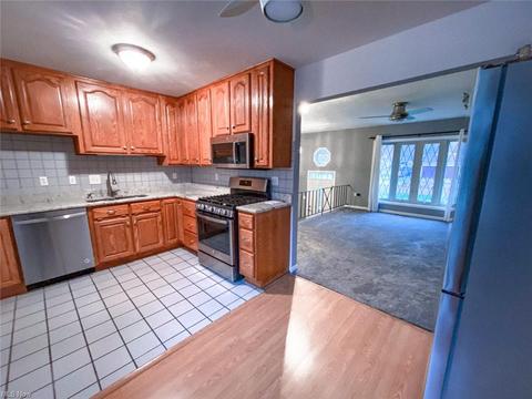 1394 Hamlin Dr, Ashtabula, OH 44004 photo 3
