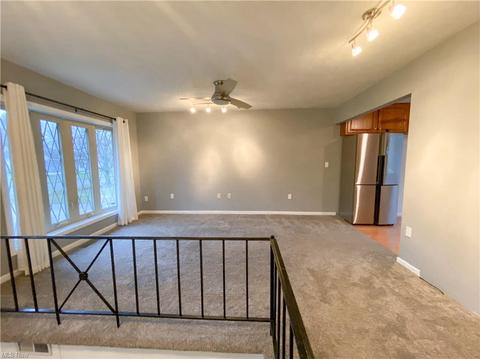 1394 Hamlin Dr, Ashtabula, OH 44004 photo 5