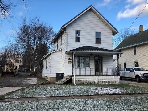 1107 E 16th St, Ashtabula, OH 44004 photo 1