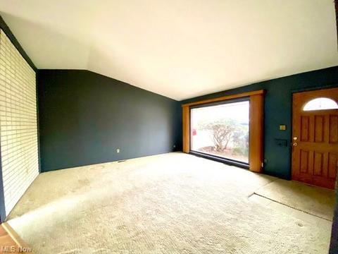 6147 Bryson Dr, Mentor, OH 44060 photo 3