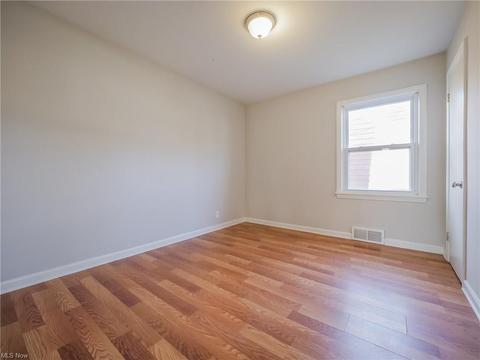 83 Sprague Rd, Berea, OH 44017 photo 16