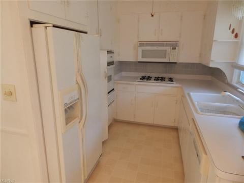31715 Bainbridge Rd, Solon, OH 44139 photo 7