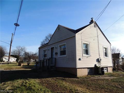 2230 Cramer Ave, Akron, OH 44312 photo 13