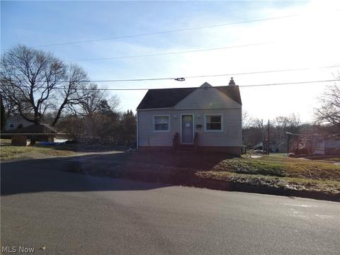 2230 Cramer Ave, Akron, OH 44312 photo 5