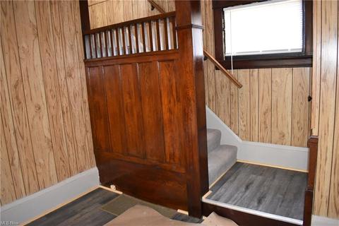 856 Kenyon St, Akron, OH 44311 photo 13