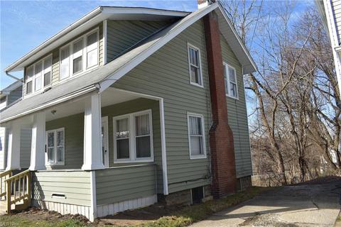 856 Kenyon St, Akron, OH 44311 photo 2