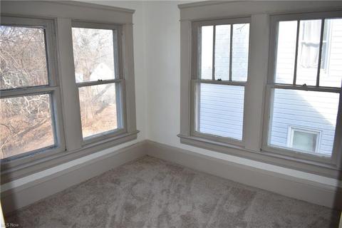856 Kenyon St, Akron, OH 44311 photo 10