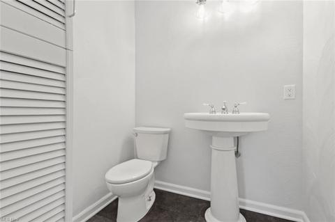 159 E Omar St, Struthers, OH 44471 photo 8