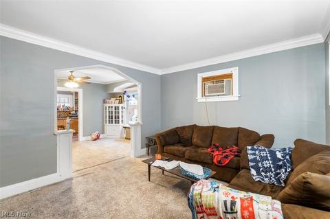21721 Priday Ave, Euclid, OH 44123 photo 5