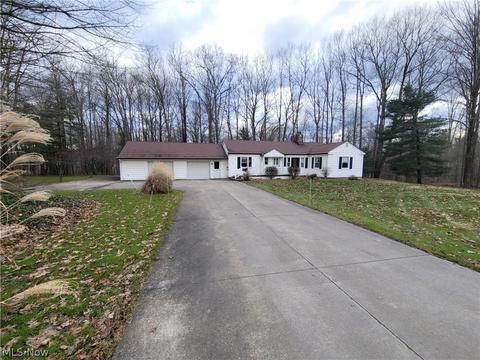 71 E Pine St, Jefferson, OH 44047 photo 1