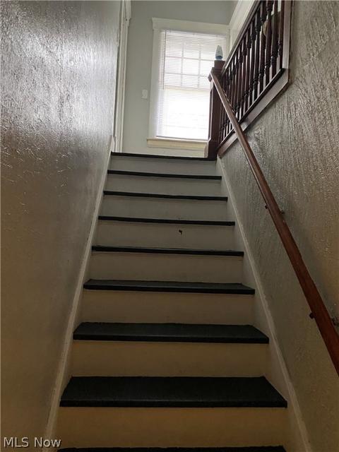 338 10th St, Elyria, OH 44035 photo 13